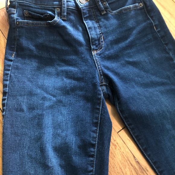 Banana Republic curvy skinny jeans - Picture 3 of 4